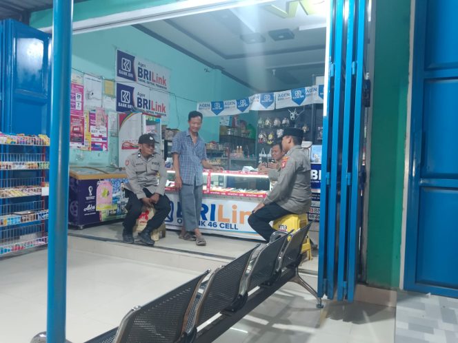 
 Patroli Dialogis Polsek Tellu Siattinge Upaya Membangun Kesadaran Masyarakat Terkait Keamanan Lingkungan