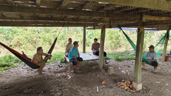 
 Sambang ke Wilayah Binaan, Aipda Tenri Lesang Pastikan Kamtibmas Tetap Terjaga