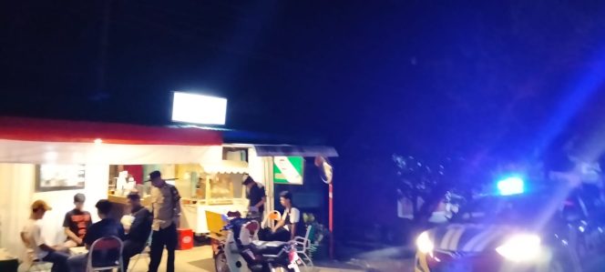 
 Jaga, Keamanan Wilayah, Personel, Polsek Ulaweng, Aiptu Irwan, SH, bersama, Brigpol Umar Rahman, Intensifkan, Patroli Biru,