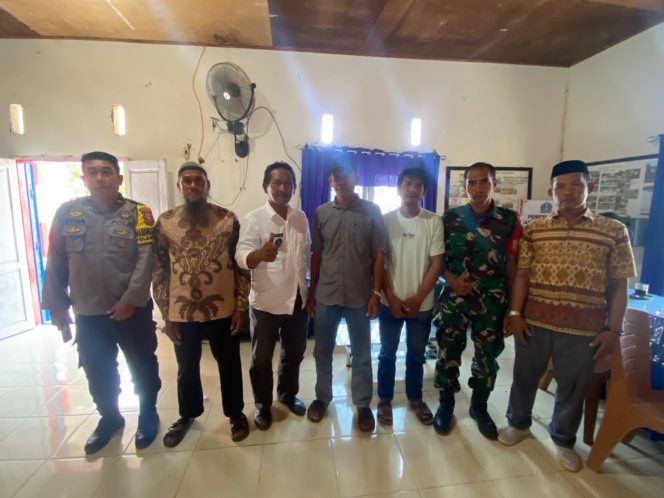 
 Bhabinkamtibmas Bersama Babinsa dan Pemerintah Desa Lapasa Laksanakan Problem Solving
