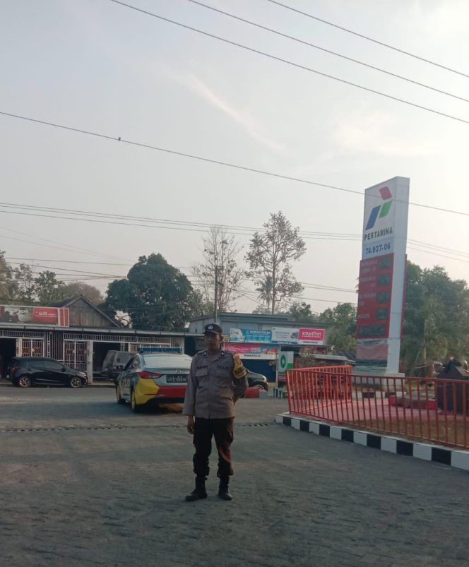 
 Sore Hari, Personel, Polsek Ulaweng, Pantau, Situasi, SPBU Akae, Stok, Pertalite dan Bio Solar, Habis,