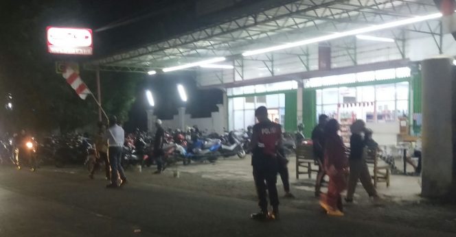
 Patroli Polsek Cina Sambangi Warga dan Sampaikan Imbauan Kamtibmas
