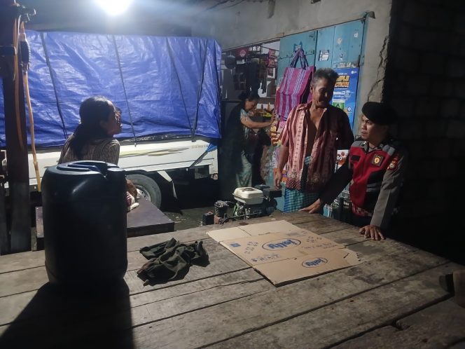 
 ‎Unit Samapta Polsek Cenrana Lakukan Patroli Malam, Ajak Warga Jaga Kamtibmas