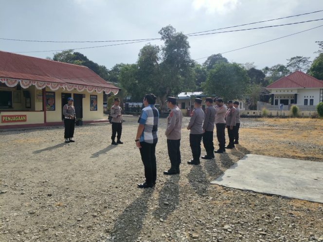 
 ‎Kapolsek Awangpone Tekankan Pelaksanaan Tugas Sesuai SOP  ‎