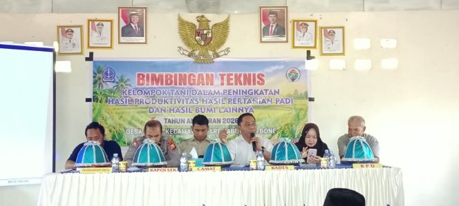 
 Bhabinkamtibmas Desa Mario Ikuti Bimbingan Teknis Kelompok Tani