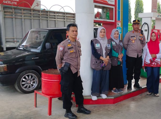 
 Kapolsek Ulaweng, Bersama, Tim Gabungan, Satgas, Lakukan Pemantauan, di SPBU, Akae,