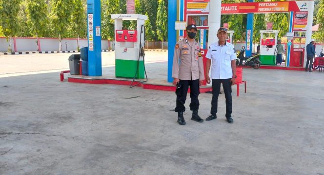 
 Pantau, Situasi SPBU, Akae, AIPTU Irwan, dan Brigpol Umar Rahman, Laksanakan, Patroli,