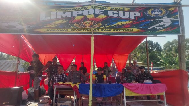 
 ‎Polsek Awangpone Bersama Koramil Amankan Lanjutan Turnamen Limpoe Cup IV Tahun 2026
