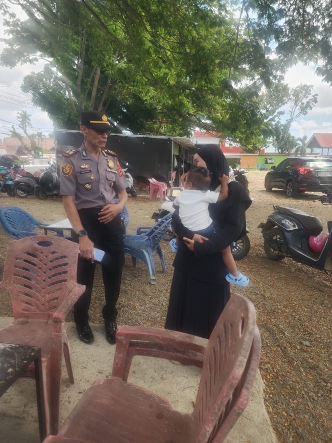 
 KAPOLSEK MARE HADIRKAN PELAYANAN RAMAH PEREMPUAN DAN ANAK DI LAPANGAN MERDEKA ALUN-ALUN MARE