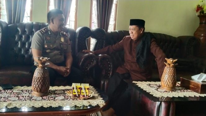 
 Pererat Silaturahmi, Kapolsek Ulaweng, Sambangi, Ketua MUI, Kecamatan Ulaweng,