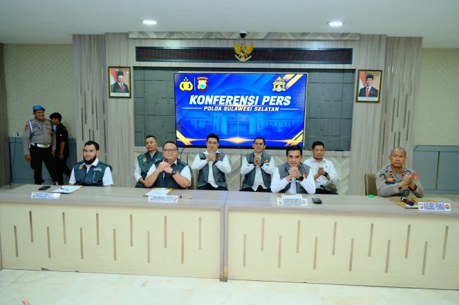 
 Kortastipidkor Polri Gelar Konferensi Pers Perkembangan Penyidikan Dugaan Korupsi Perizinan dan TPPU di Kabupaten Gowa
