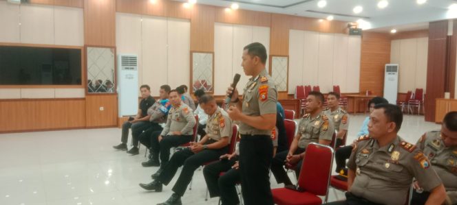 
 Kapolsek Ulaweng, Hadiri Anev, Quick Wins, Program, 100 Hari Kerja, Kapolri, di Polres Bone,