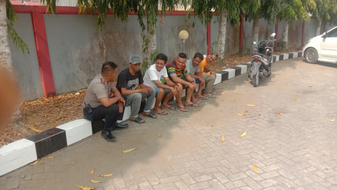 
 Dukung, Program, Quick Wins, 100 Hari Kerja, Kapolri, Kapolsek Ulaweng, Ajak Masyarakat, Perkuat Kamtibmas,