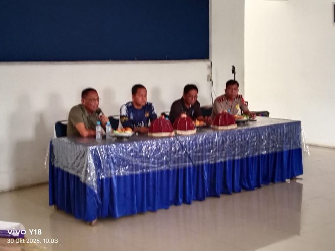 
 WAKAPOLSEK, ULAWENG, HADIRI, RAPAT, KOORDINASI, CABOR, KRIKET, DI KANTOR, CAMAT ULAWENG,