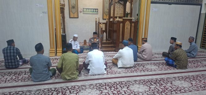 
 Subuh Keliling, Wakapolsek Palakka Serap Aspirasi Warga Sekaligus Perkuat Kamtibmas