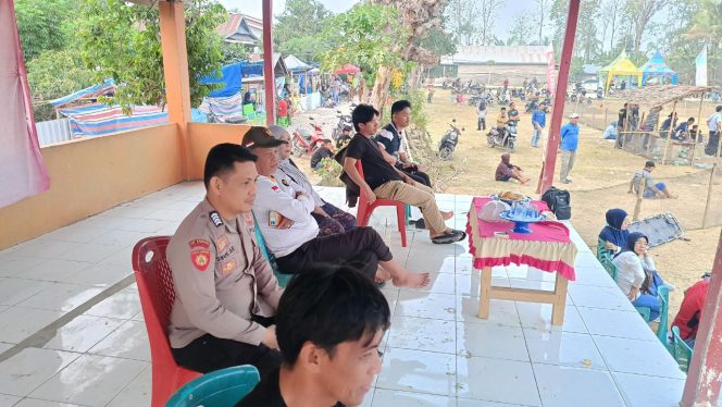 
 Pantau Jalannya Turnamen Mini Soccer di Wilayah Binaan, Bhabinkamtibmas Pastikan Kegiatan Berlangsung Aman dan Lancar