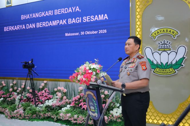 
 Kapolda Sulsel Ajak Bhayangkari Perkuat Kepedulian dan Solidaritas melalui Semangat EWAKO pada peringatan HKGB ke-74