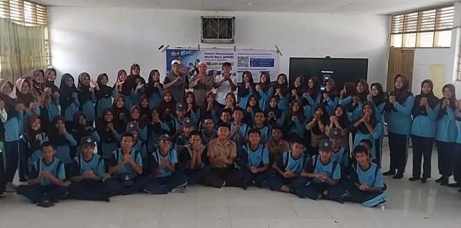 
 Polsek Cina Polres Bone Sosialisasikan SPMB SMA Kemala Taruna Bhayangkara Tahun Ajaran 2027/2028 di SMPN 1 Cina