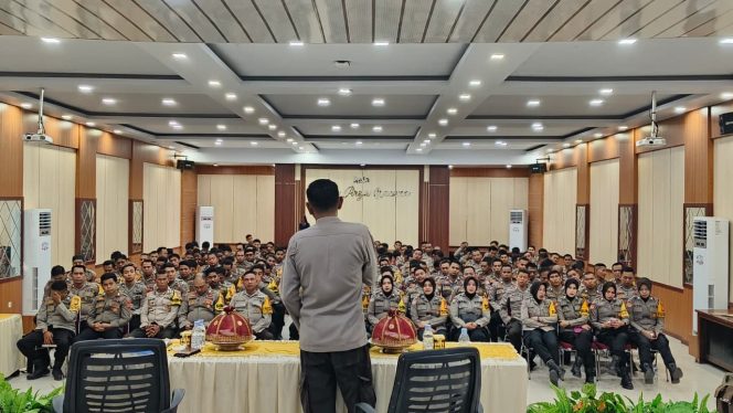 
 Sat Binmas Polres Bone Gelar Anev Bulanan Bhabinkamtibmas
