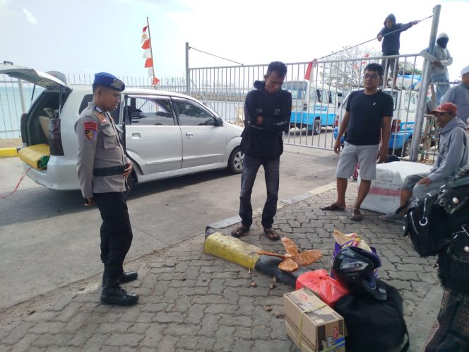 
 Memberikan Rasa Aman, Pihak Satpolairud Polres Bone Rutin Lakukan Pengamanan Aktivitas Penyeberangan