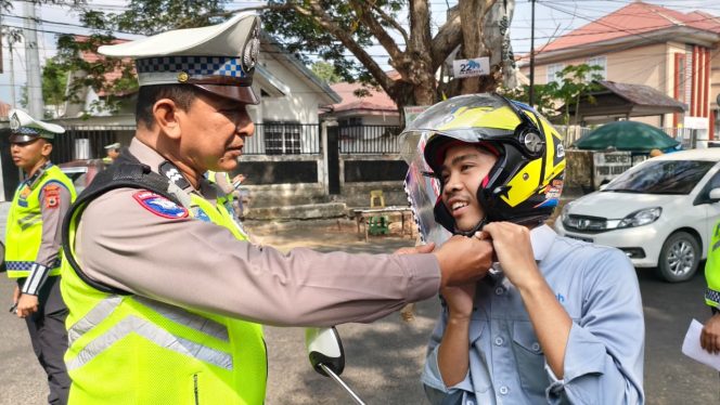 
 Polantas Bone Gencarkan Edukasi Hingga Tindak Pelanggar di Hari Ke-4 Ops Patuh 2026