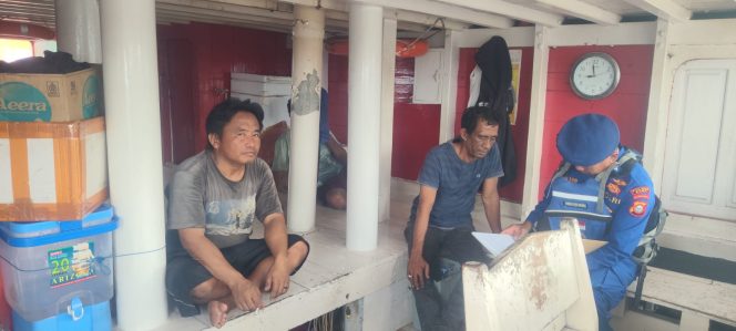 
 Unit Patroli Satpolairud Polres Bone Giatkan Patroli Perairan, Ciptakan Situasi Diperairan Yang Kondusif