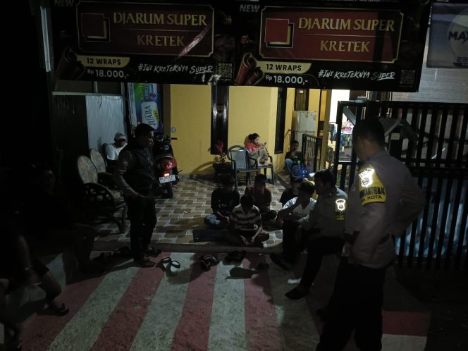 
 Patroli Bhabin Urban Bergerak, Rencana Penyerangan Antarkelompok Berhasil Digagalkan